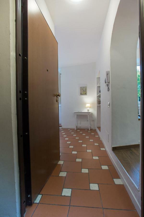 Mercatale Apartment Прато Экстерьер фото